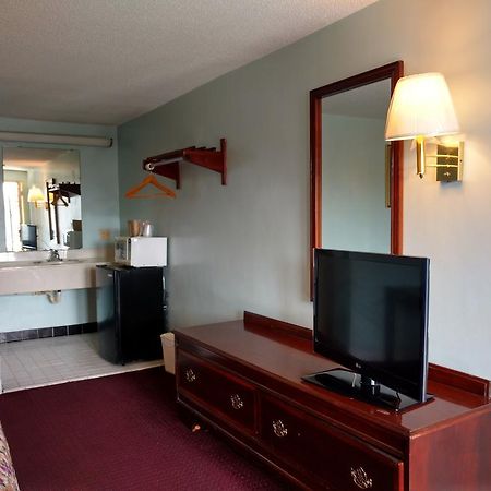 Mount Vernon Inn Sumter Bagian luar foto