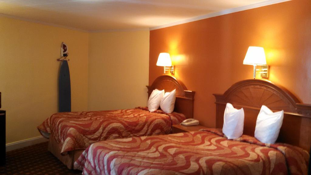 Mount Vernon Inn Sumter Bagian luar foto
