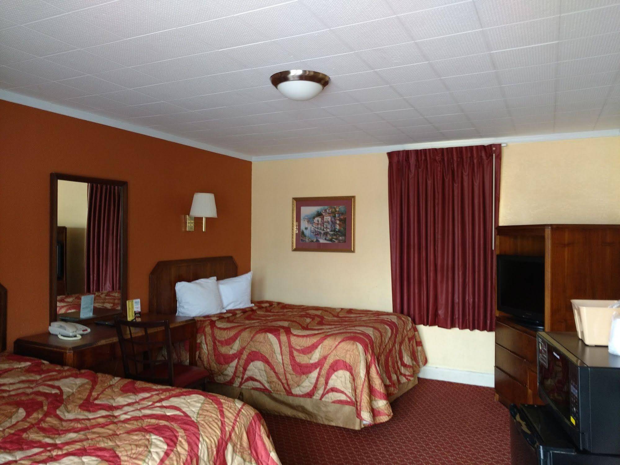Mount Vernon Inn Sumter Bagian luar foto